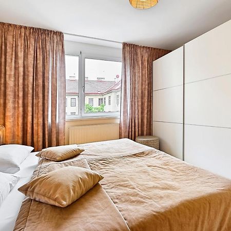 Peaceful Belvedere Apartment In Safe, Quiet & Central Location Wien Eksteriør billede