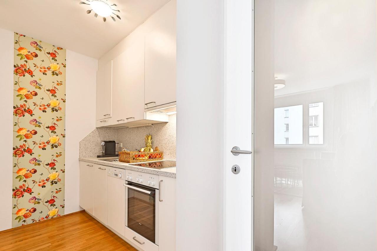 Peaceful Belvedere Apartment In Safe, Quiet & Central Location Wien Eksteriør billede